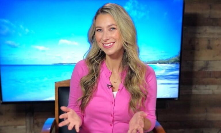 Julia Dimon Biography