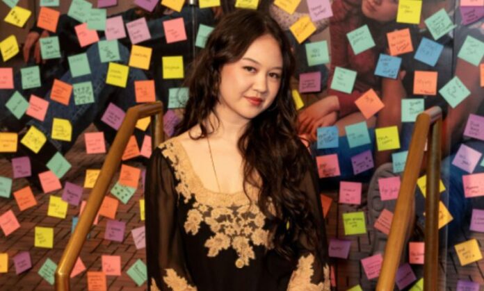 Amalia Yoo Amalia Yoo